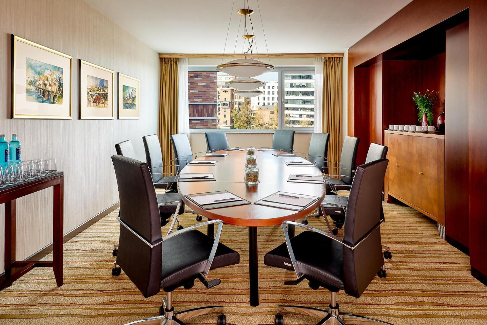 Courtyard By Marriott Duesseldorf Hafen Hotell Exteriör bild